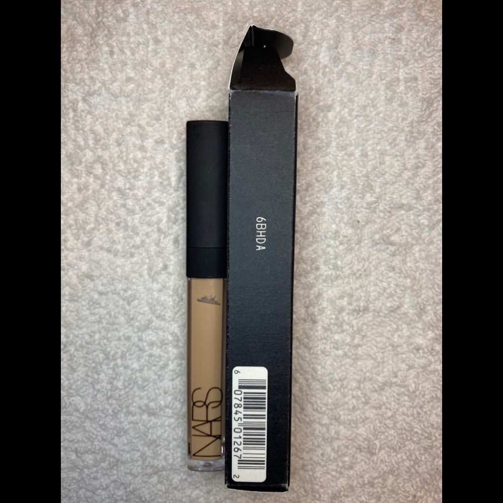Nars concealer - Picture 3 of 6